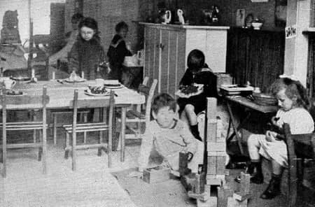 Première école Montessori aux Pays-Bas en 1915