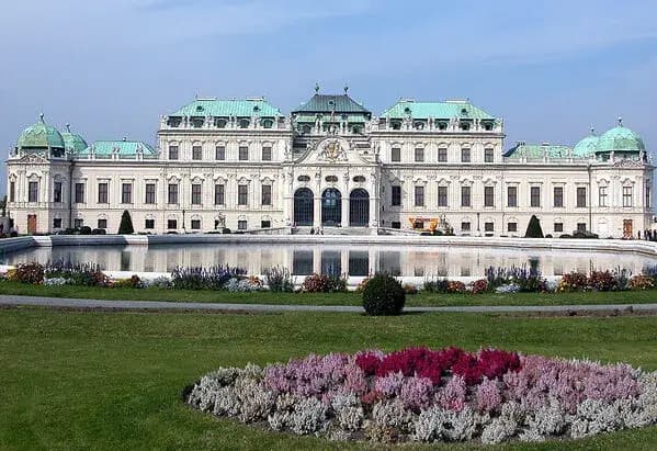 Un palais à son honneur