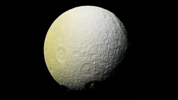Une lune très brillante